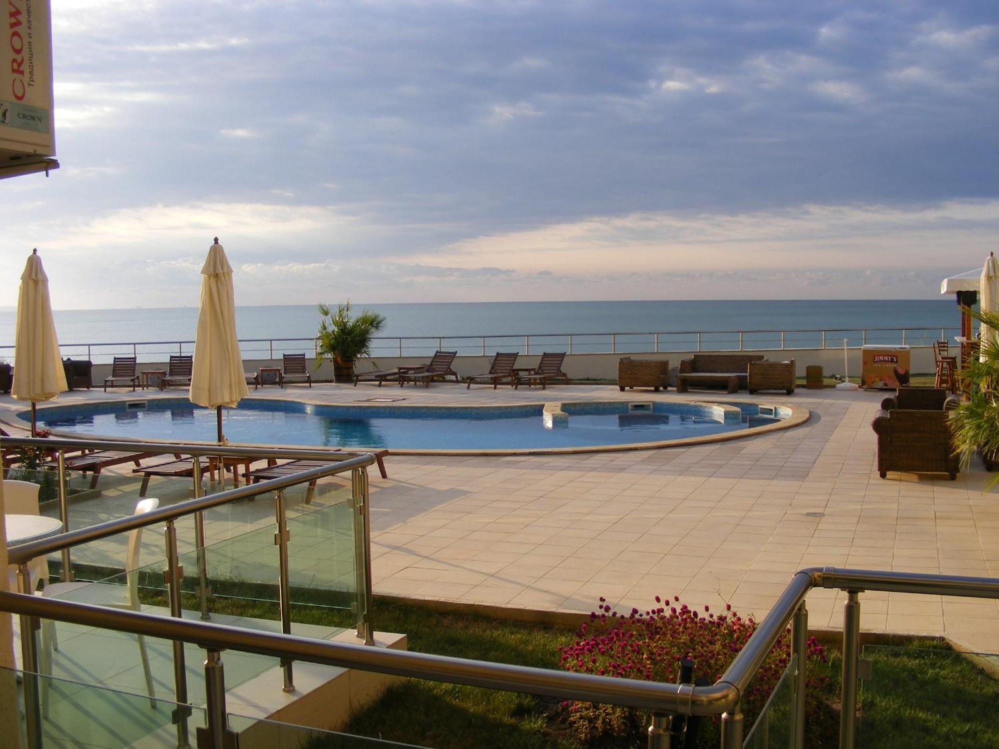 Luxury Studio Golf Coast With Sea View Topola Zewnętrze zdjęcie